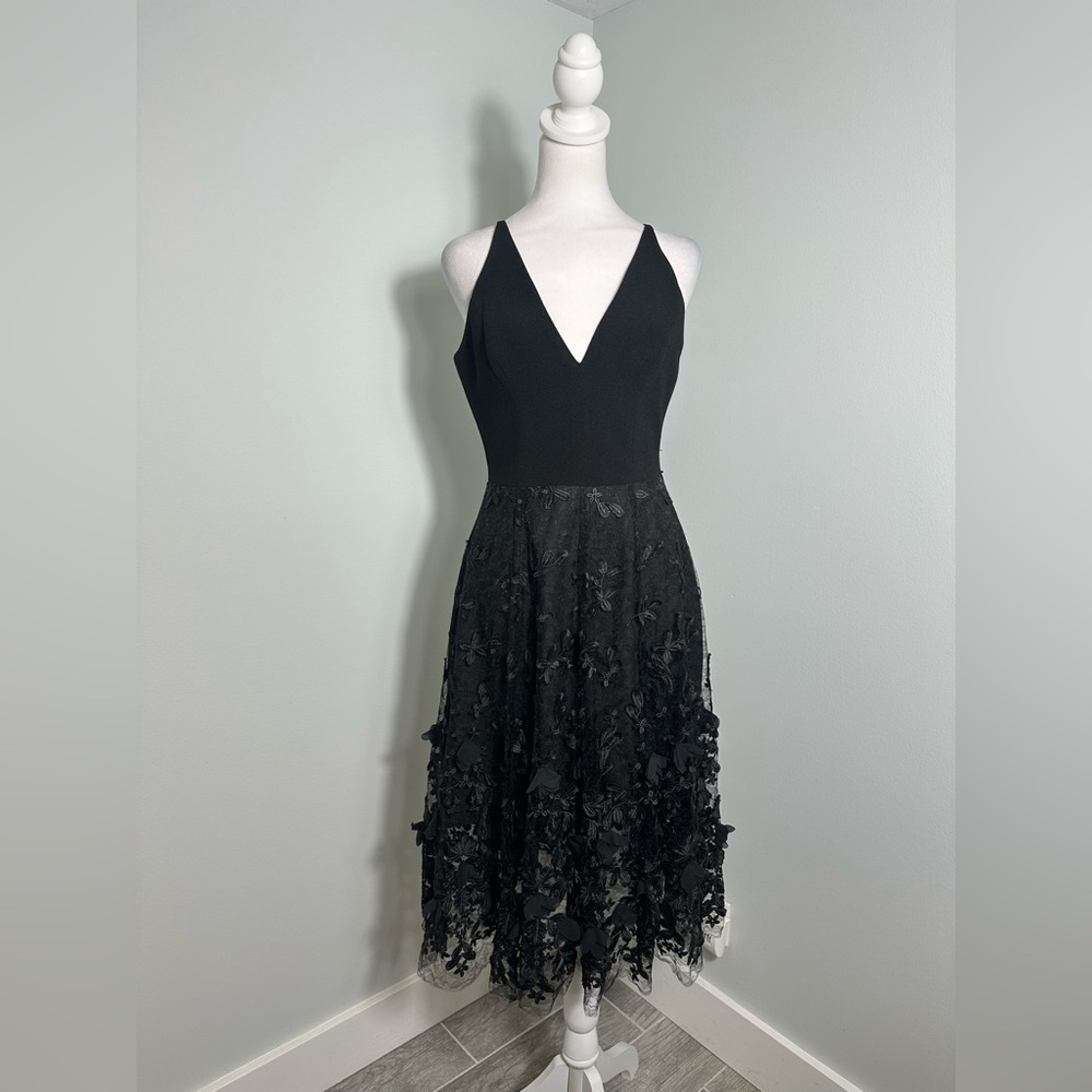 Dress The Population Darleen V-Neck Embroidered Mesh Cocktail Dress Black Small - Picture 3 of 17